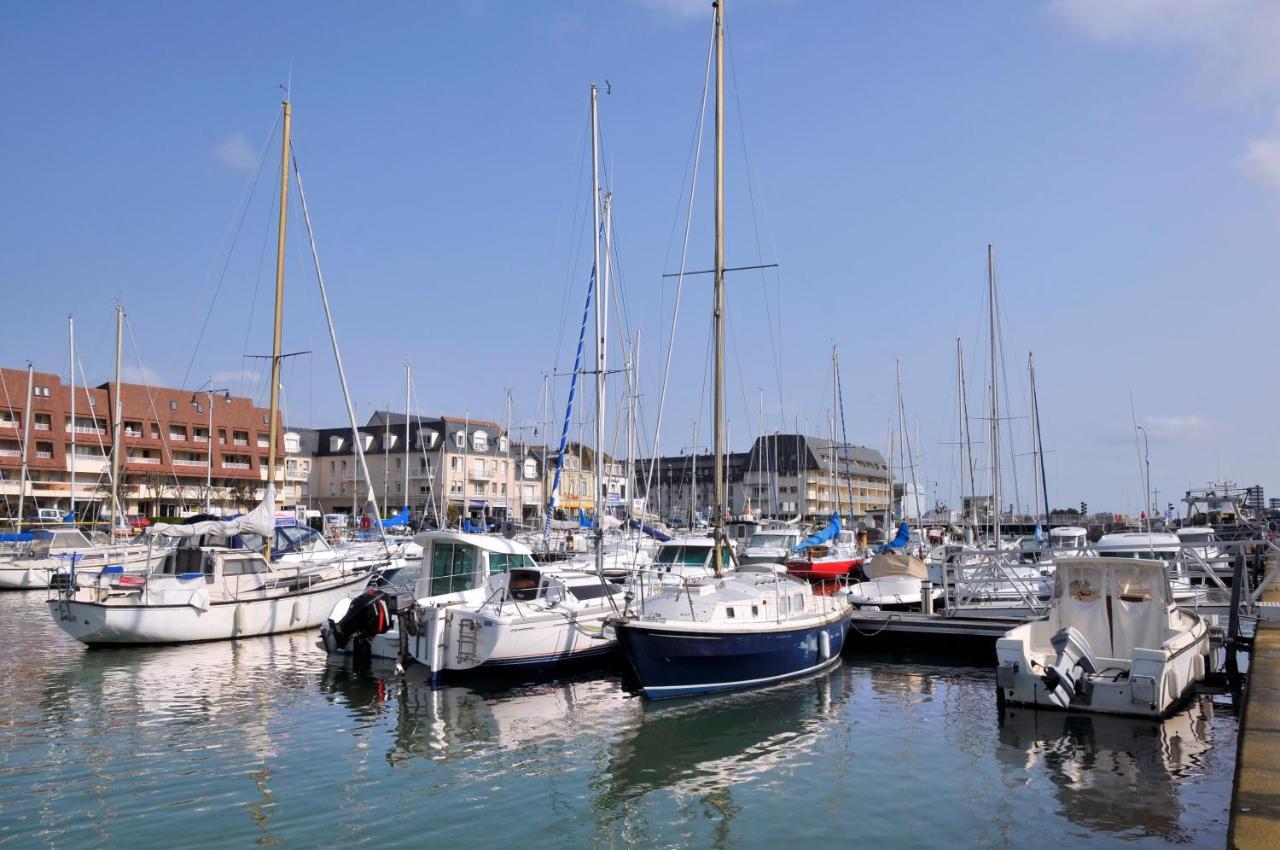 Apartamento Studio Avec Chambre - Balcon Et A 20M De La Mer Courseulles-sur-Mer Exterior foto